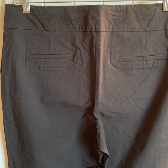 Reitmans pants size 18 petite - Picture 3 of 4